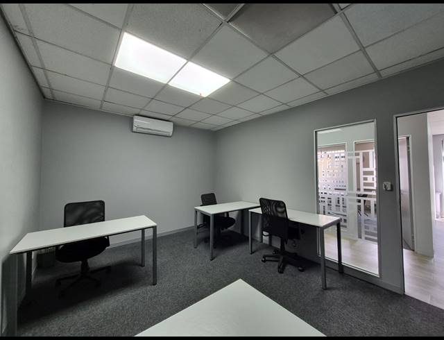 13M² OFFICE TO LET IN ROSEBANK
